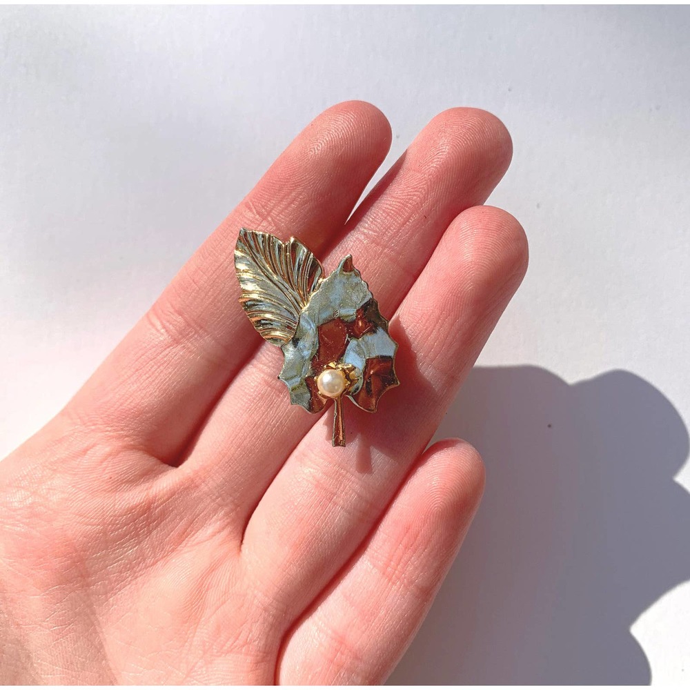 16Vintage Leaf Brooch | Pearl Brooch | Leaf and Pearl Costume Broach